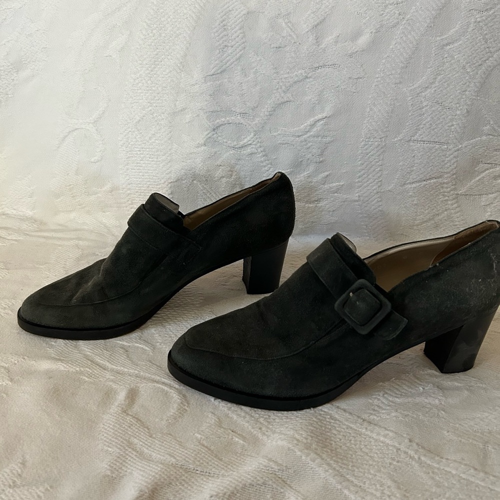 Joan & David 2” stacked heel
